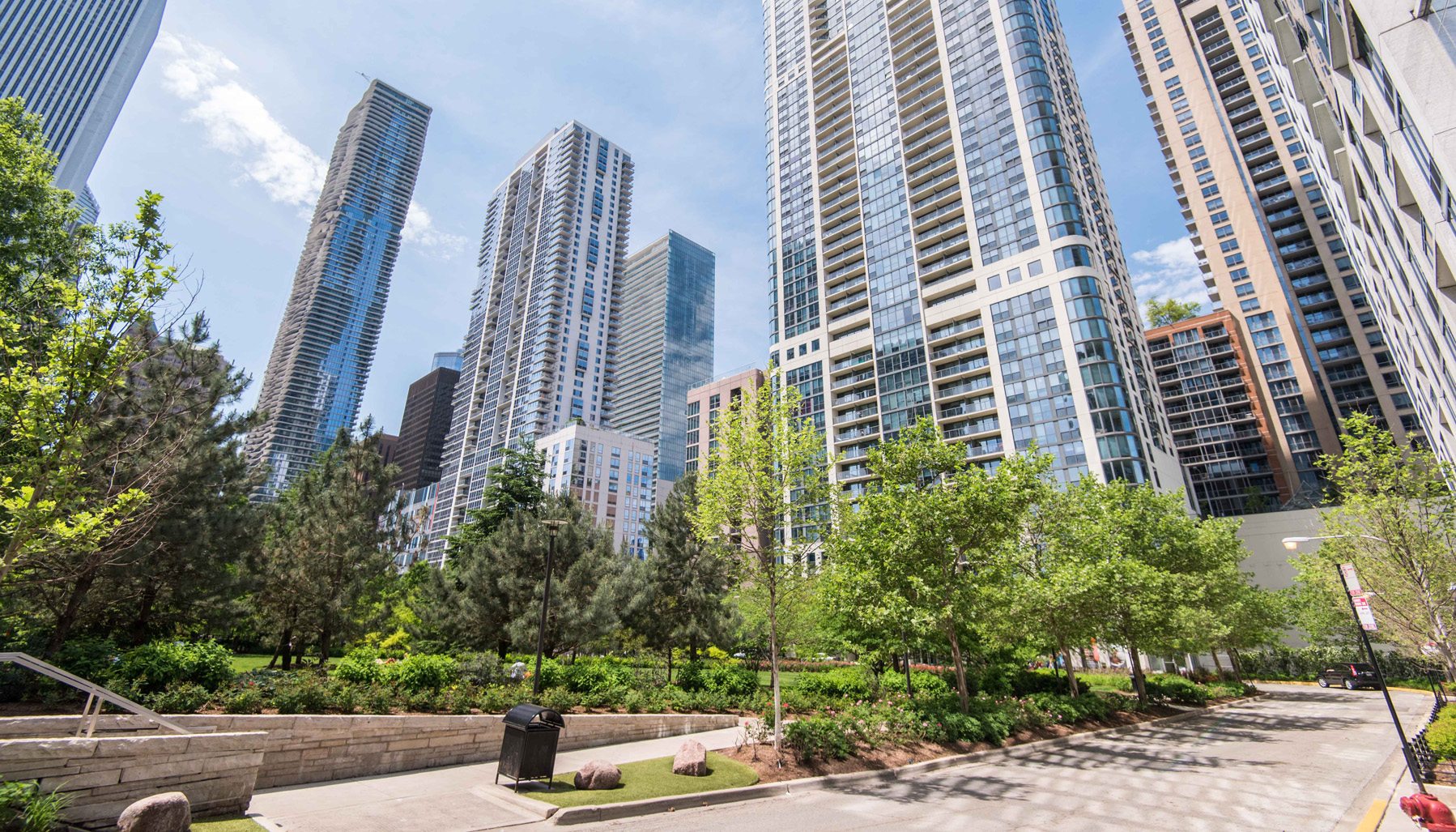 Best Apartments in Lakeshore East Chicago